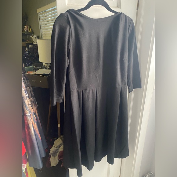 Topshop Black 3/4 sleeve fitted circle skirt fit and flare Dress size 12 - Picture 4 of 4